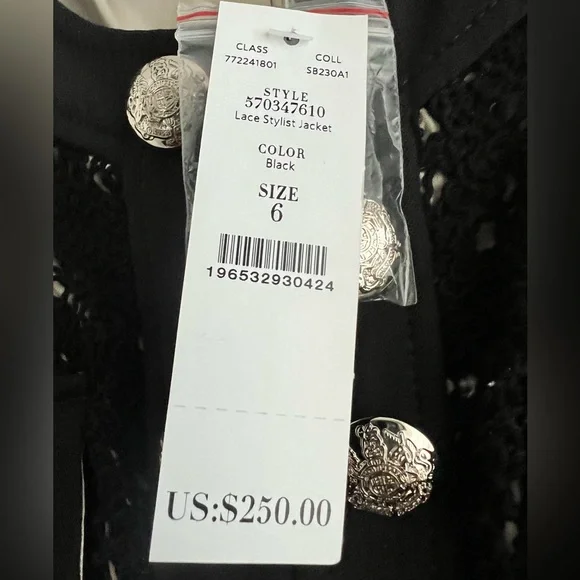 NWT White House Black Market Black Lace Stylist Blazer - Size 6 - Picture 4 of 7